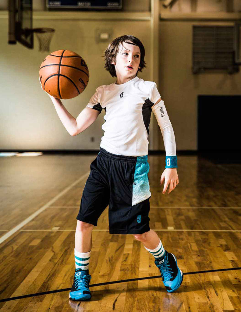 YOUTH SHOOTER LT - Lightweight Shooting Sleeve - POINT 3 Basketball